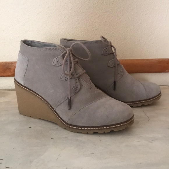 most comfortable wedge booties